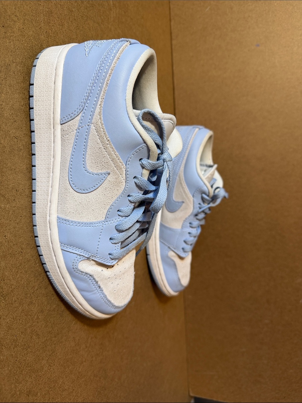Women’s air Jordan 1 low aluminum dc0774-050 light blue & grey women 7.5 w box - Picture 4 of 9